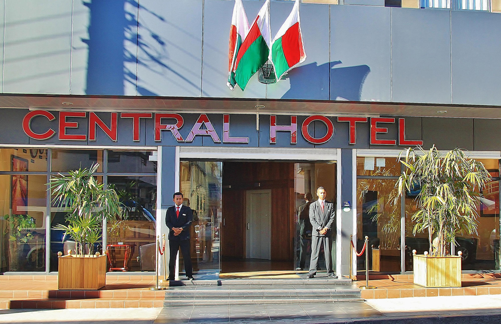 Central Hotel Tana Антананариву Экстерьер фото
